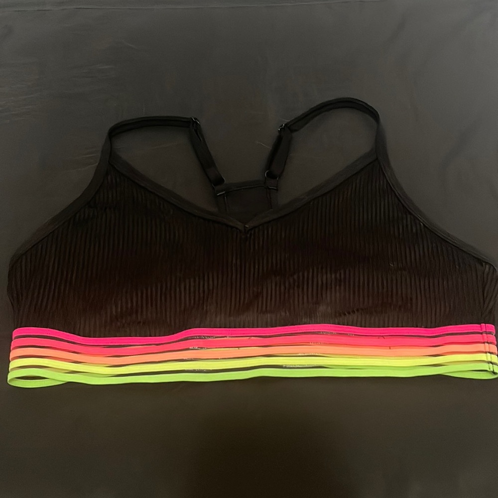 Victoria's Secret sports top